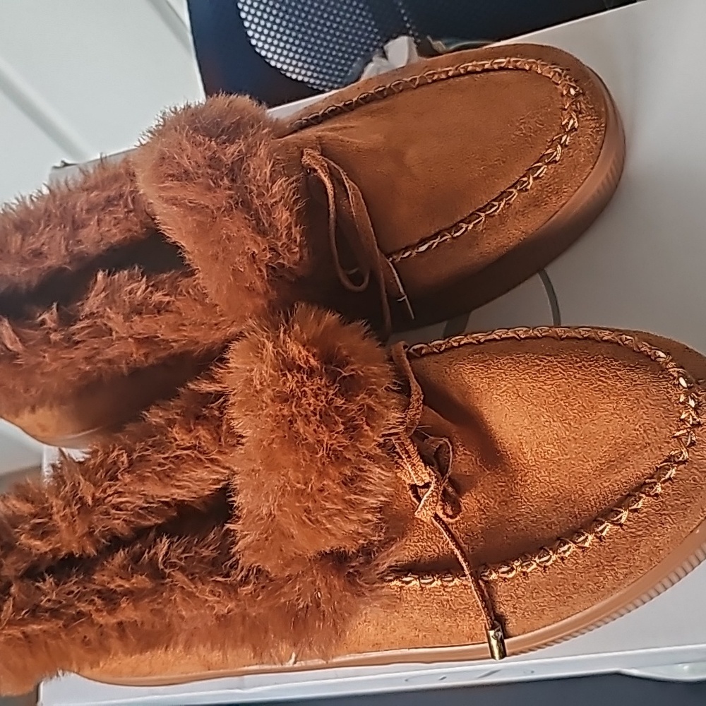 Coffee Color Cold Shoes Size 7 Lightly Used